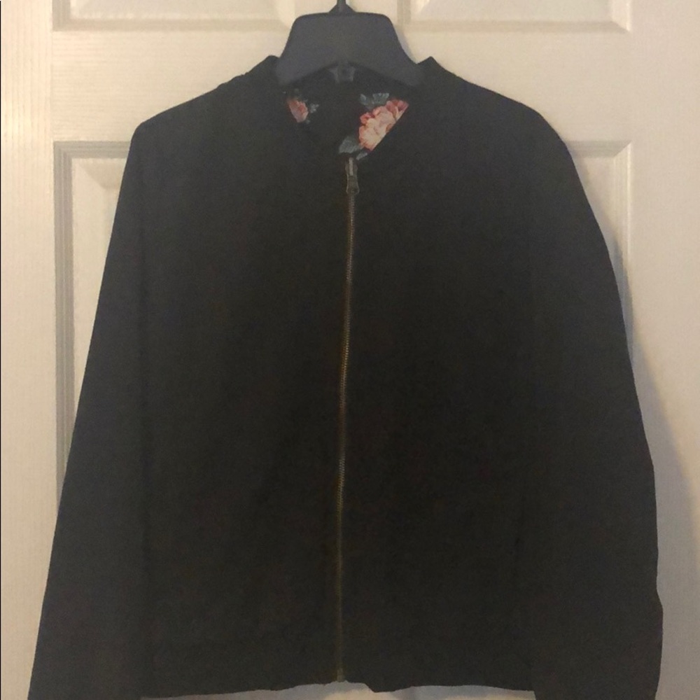 Reversible zip up